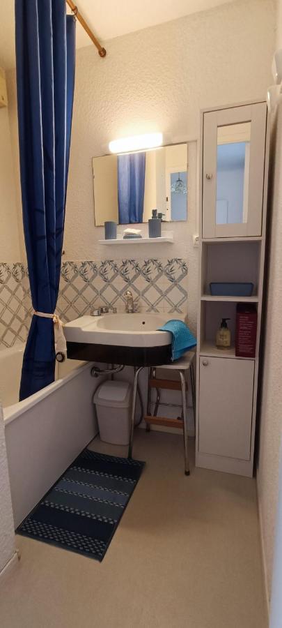 Marinas 2 - Agreable Face Au Port Olona Apartment *
